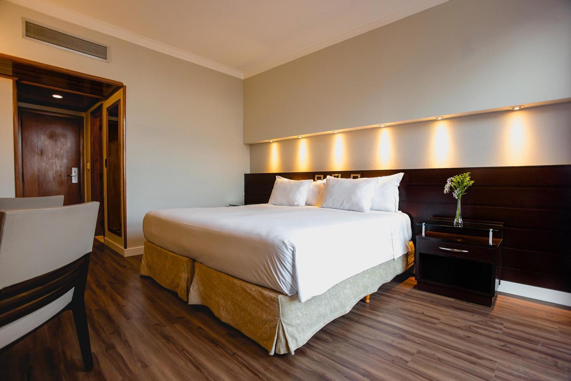 Bourbon Convention Hotel Santos Bagian luar foto
